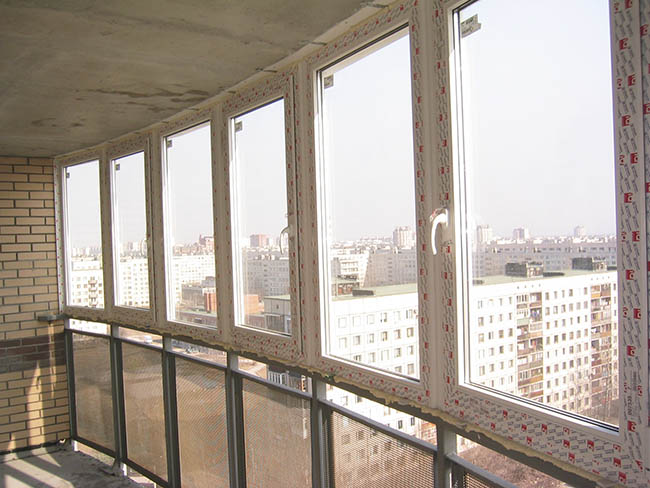 Недорогое остекление общего балкона Ступино